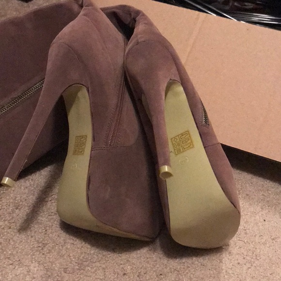 ‼️SOLD‼️Platform boots - Picture 5 of 5